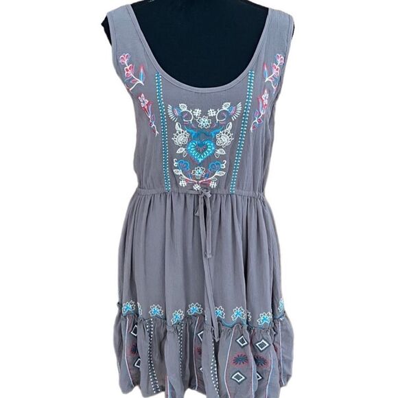 NWOT Urban Mangoz gray sleeveless drawstring waist embroidered ruffle dress sz S - Picture 1 of 8